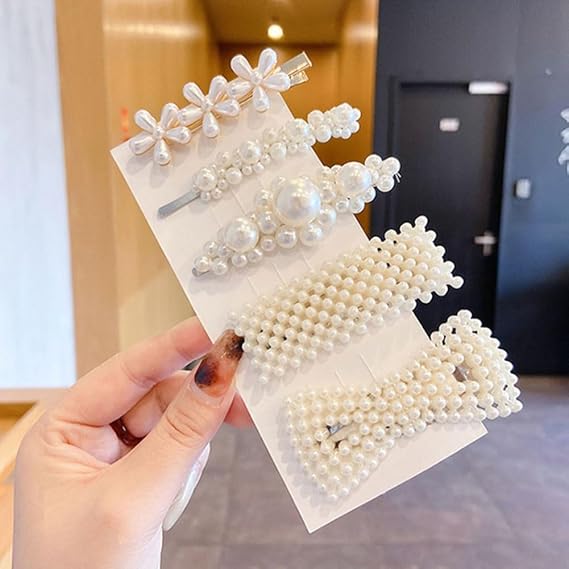 How to dress like a doll with these clips
